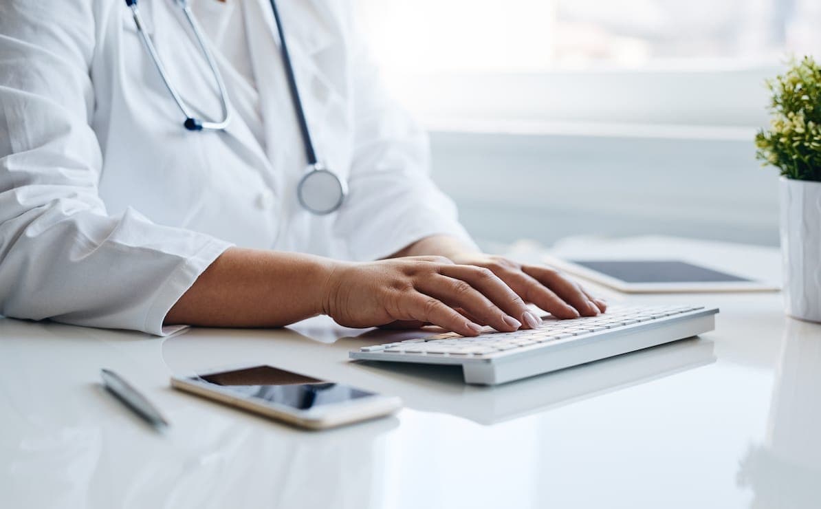 4CLABS: online clinic