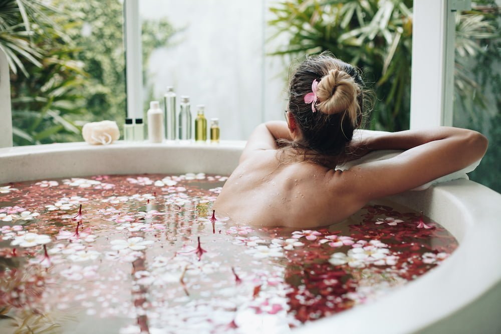 CBD and valentines day: A romantic bath for two...or one